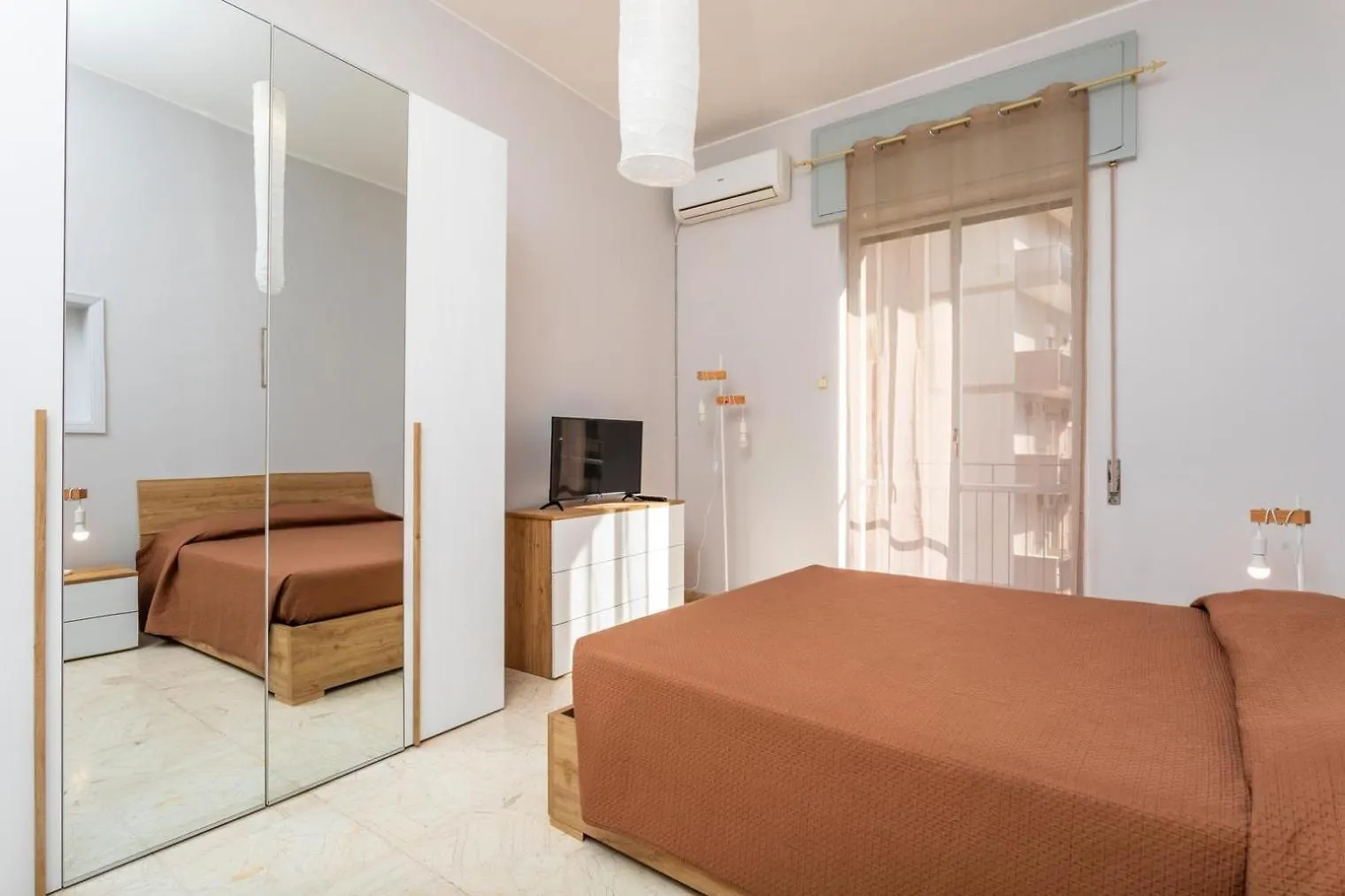 Nicola House Apartment Catania Italy